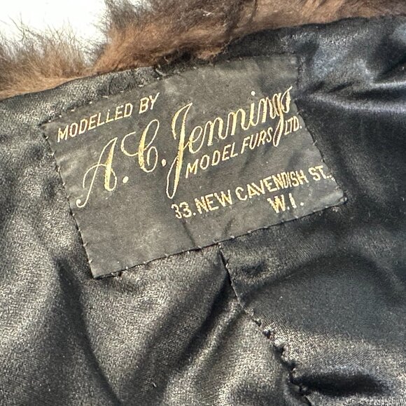 Women's Black fox Fur Stole - Picture 4 of 10